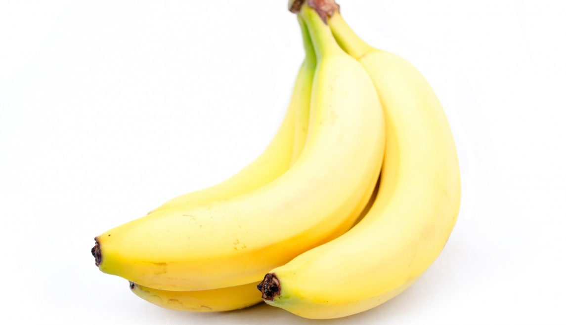 Врач Гизатуллин заявил, что употребление бананов и шоколада становится триггером для мигрени