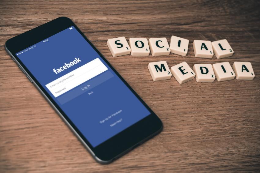 Клюшкин заявил о необходимости создания альтернативы для Facebook из-за сбора данных о пользователях Клюшкин заявил о необходимости создания альтернативы для Facebook из-за сбора данных о пользователях